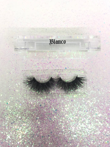 Blanco Luxe Lashes